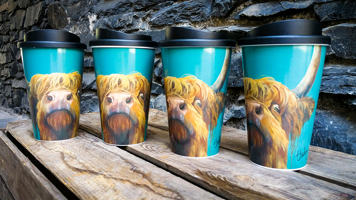 Thuline's printed travel mugs